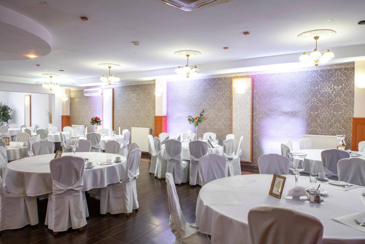 First Hotel Tczew Ngoại thất bức ảnh