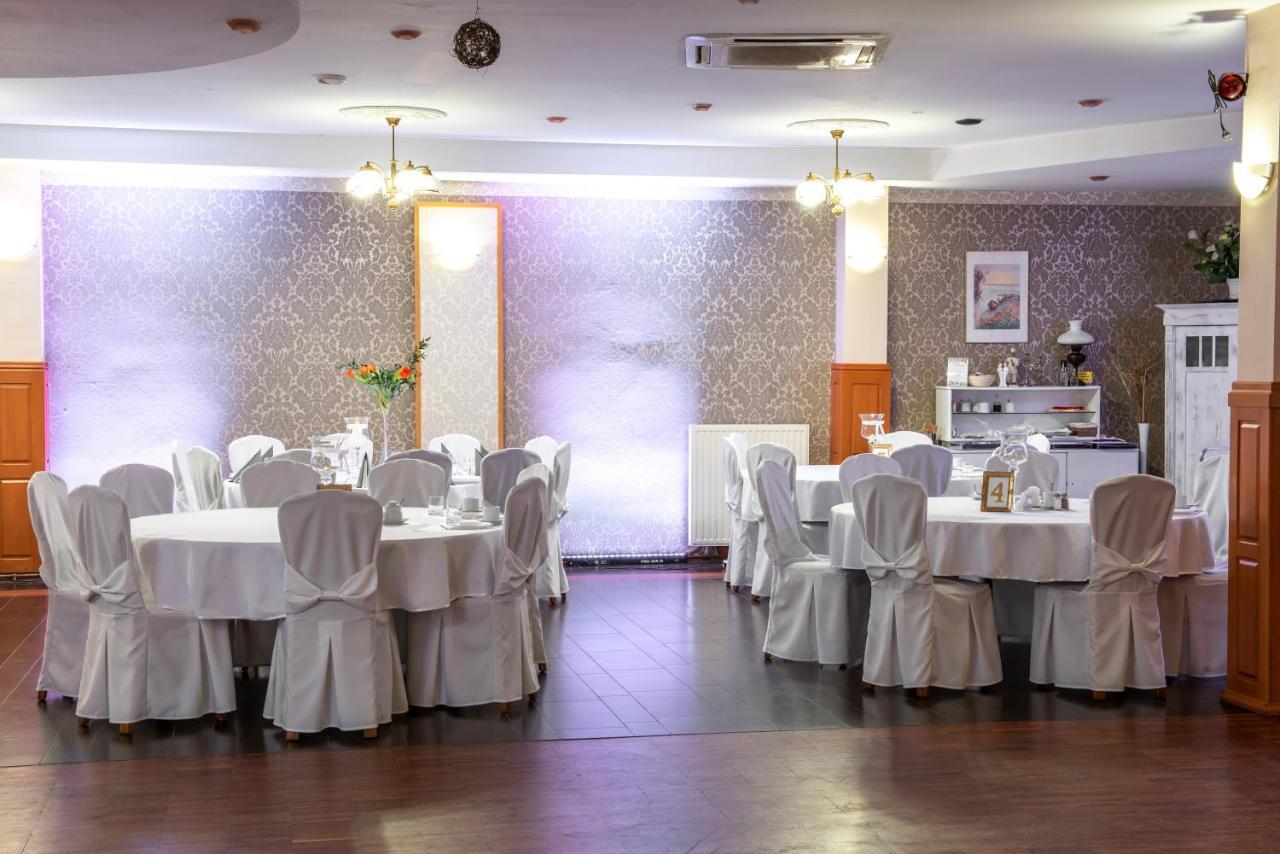 First Hotel Tczew Ngoại thất bức ảnh